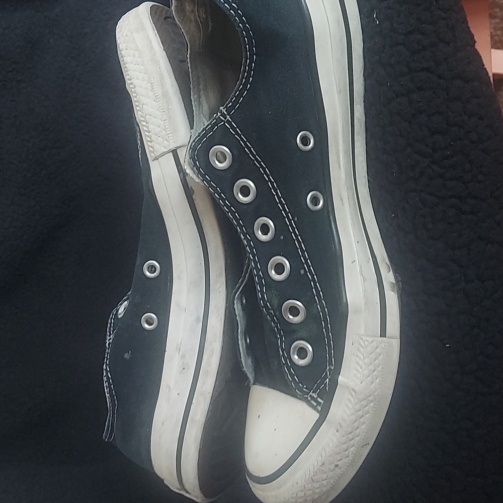 Converse - Picture 3 of 5